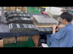 حقيبة قابلة للطي من الطاقة الشمسية 28W مقاومة للماء للدراجات البحرية تسلق الجبال