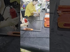 شاحن للوحات الشمسية المحمولة المقاومة للماء كفاءة لوحة الشمسية تصل إلى 23.5٪ تصل إلى 23.5٪ IP65 المحمول