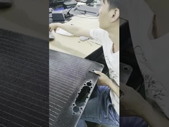 شاحن قابلة للطي يعمل بالطاقة الشمسية كفاءة شاحن الألواح الشمسية قابلة للطي تصل إلى 23.5٪ للتخزين السهل